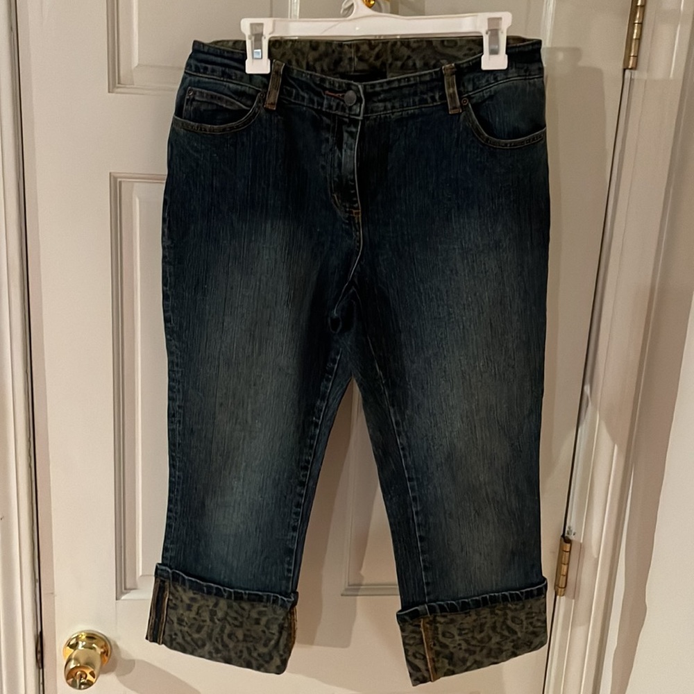 INC International Concepts size 10 blue jeans cropped leopard print cuff